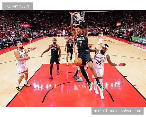 小史密斯开局强势后状态下滑 火箭锋线投射成隐患